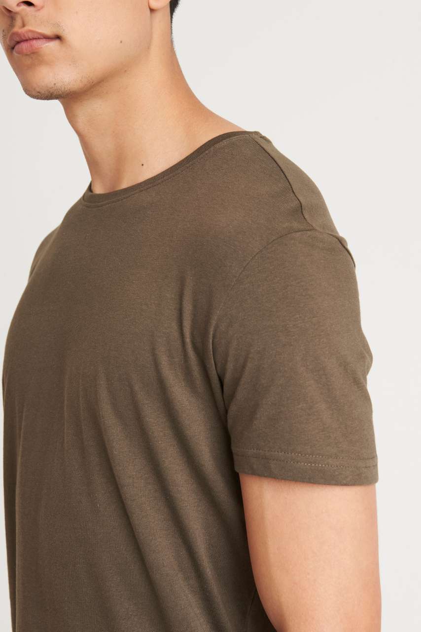 EA001 - CASCADES ORGANIC TEE