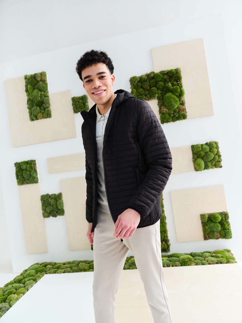 RETRA423 - HONESTLY MADE RECYCLED THERMAL HOODED JACKET