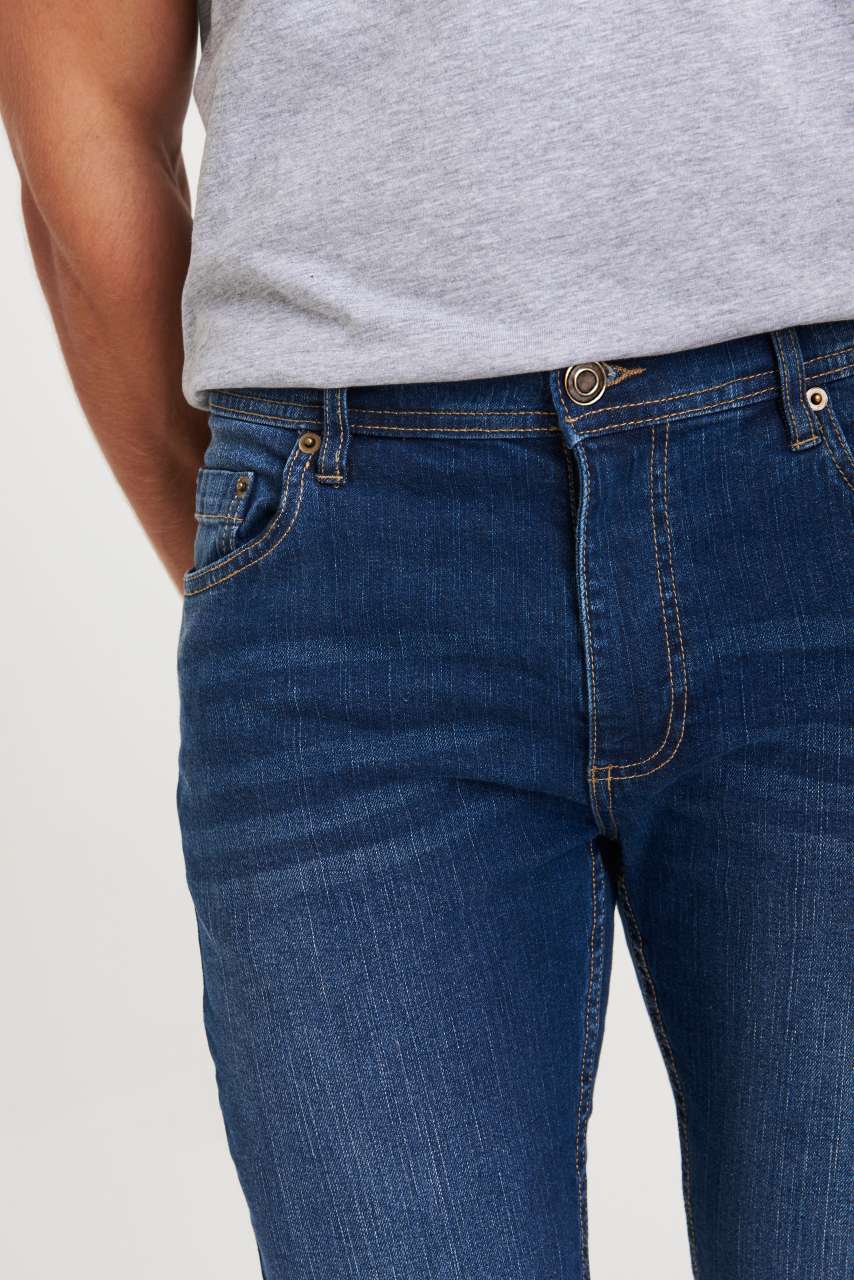 SD004 - MAX SLIM JEANS