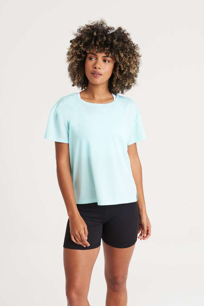 JC013 - WOMEN'S OPEN BACK T