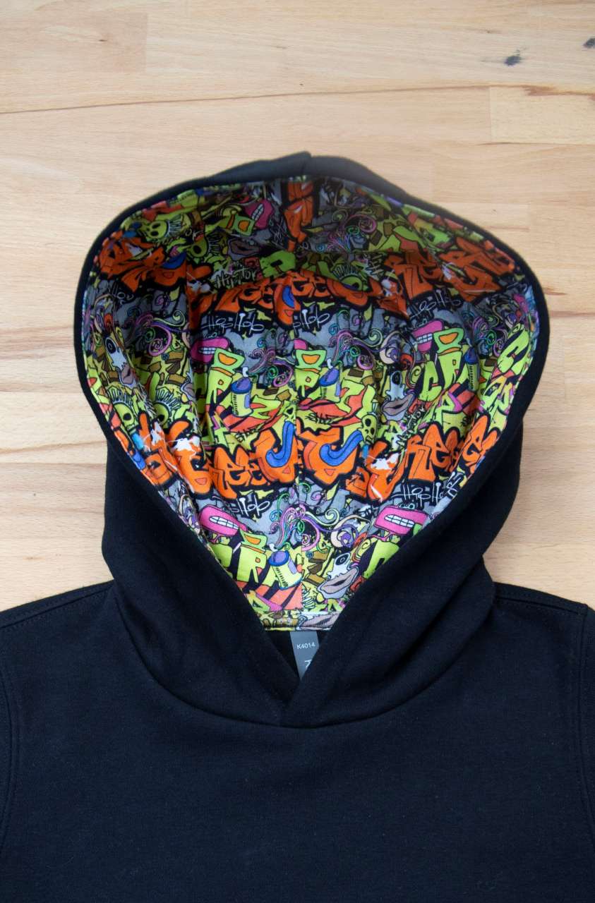 KA4014 - UNISEX KIDS CONTRAST PATTERNED HOODED SWEATSHIRT