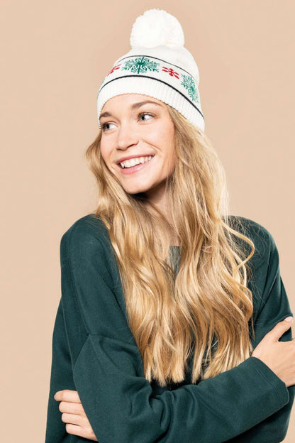 KP558 - BEANIE WITH CHRISTMAS PATTERNS
