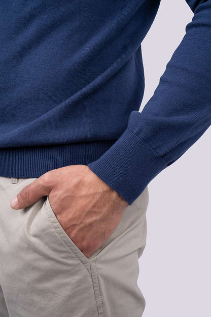 LE950 - MEN’S V-NECK FINE GAUGE COTTON PULLOVER