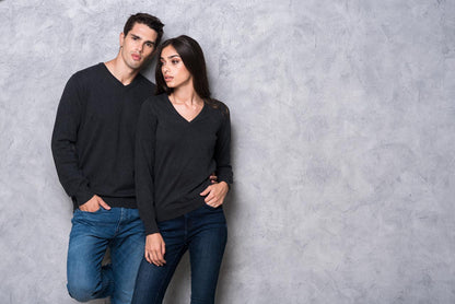 LW9133 - MEN’S V-NECK FINE GAUGE COTTON PULLOVER