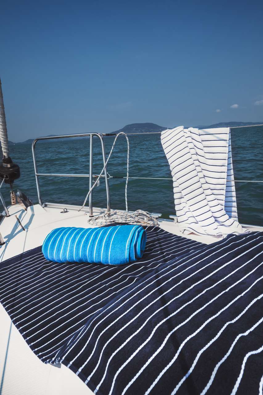 OL2000 - OLIMA BEACH STRIPED TOWEL