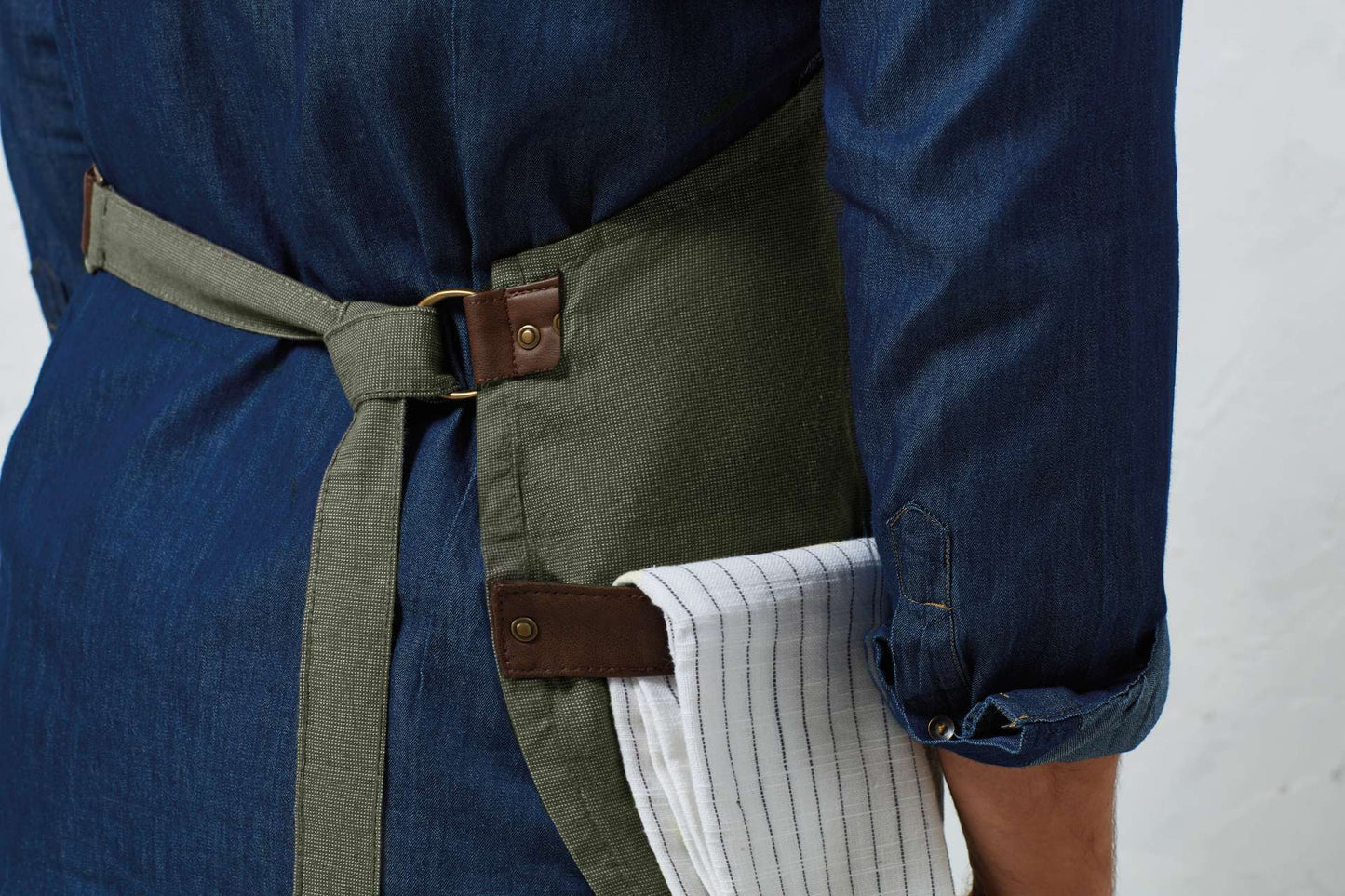 PR144 - 'ANNEX' OXFORD BIB APRON