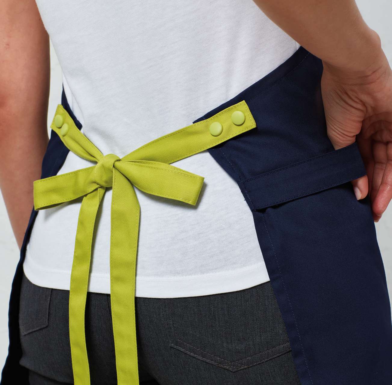 PR190 - 'COLOURS' SWAP & POP APRON - BODY