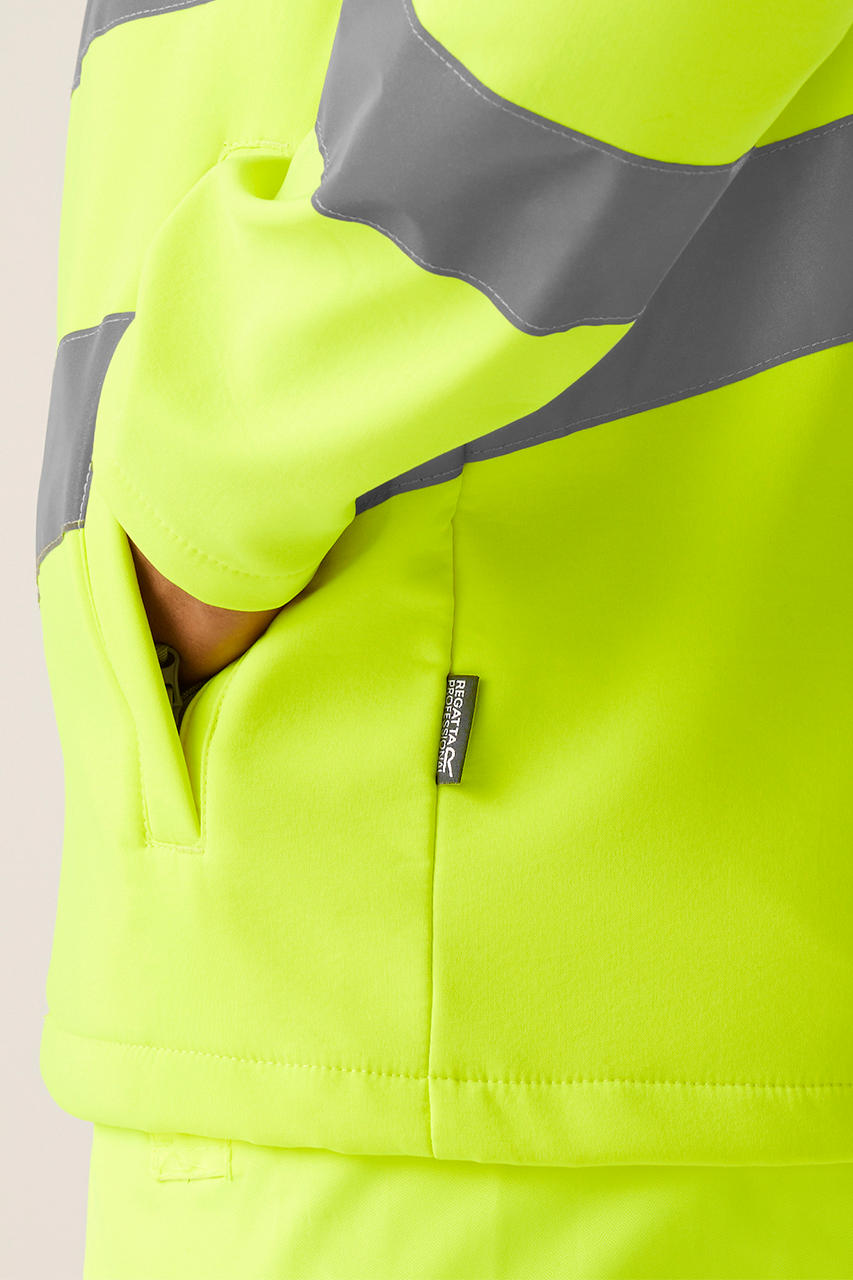 RETRA712 - HI-VIS PRO CONTRACT ABLAZE 2 LAYER SOFTSHELL JACKET (CLASS 3)
