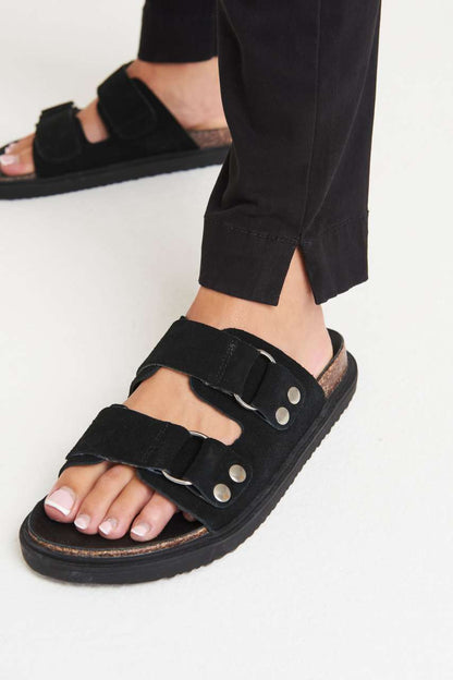 SD025 - LILY SKINNY CHINOS